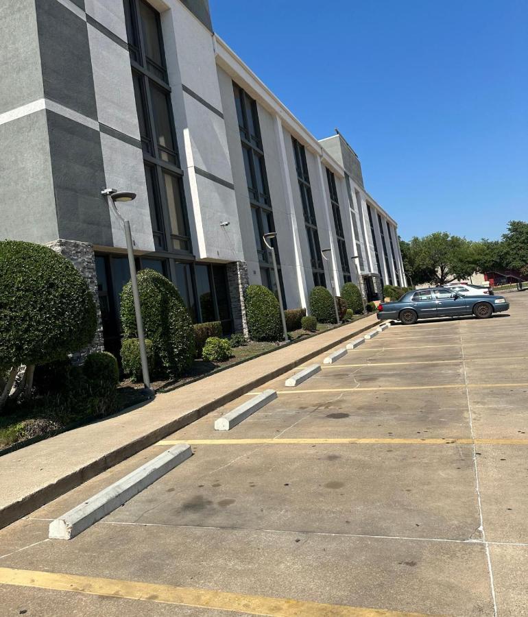 Comfort Inn Dallas North Love Field Airport Esterno foto