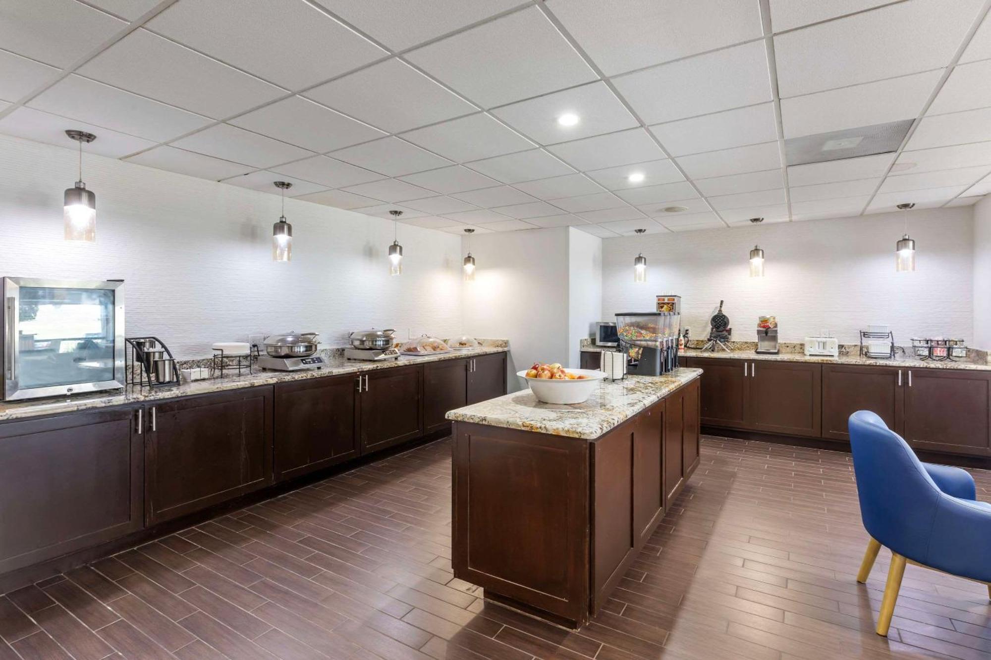 Comfort Inn Dallas North Love Field Airport Esterno foto