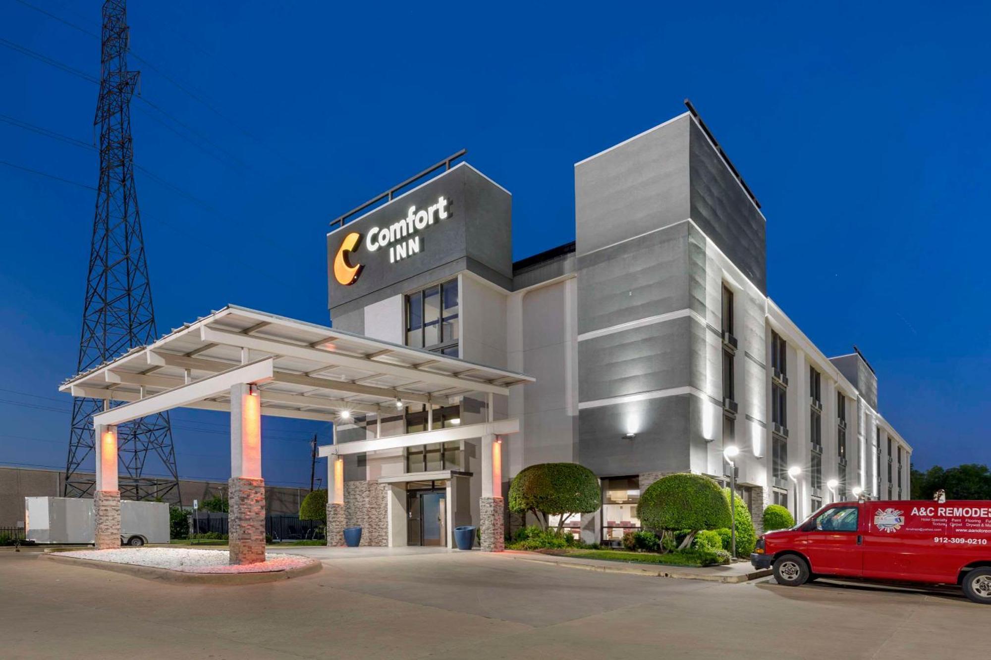 Comfort Inn Dallas North Love Field Airport Esterno foto