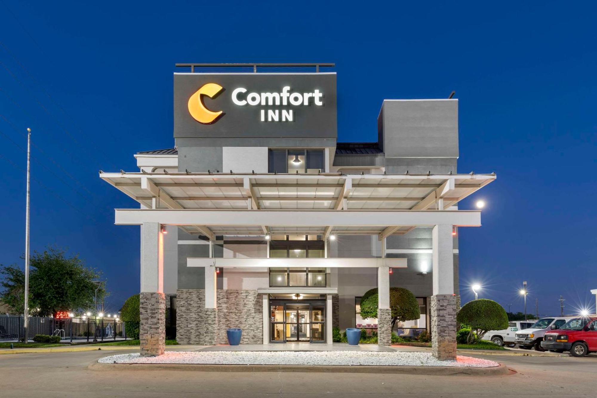 Comfort Inn Dallas North Love Field Airport Esterno foto